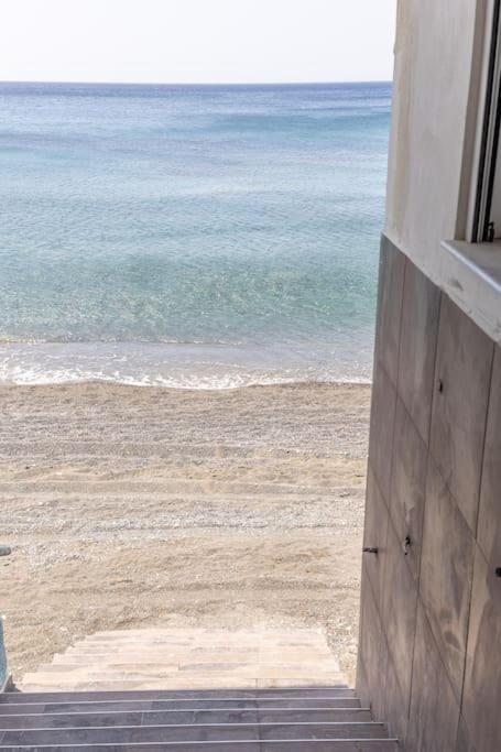 Ioannis Rooms Δωμάτια Με Θεα Στη Θαλασσα Paránimfoi Exteriér fotografie